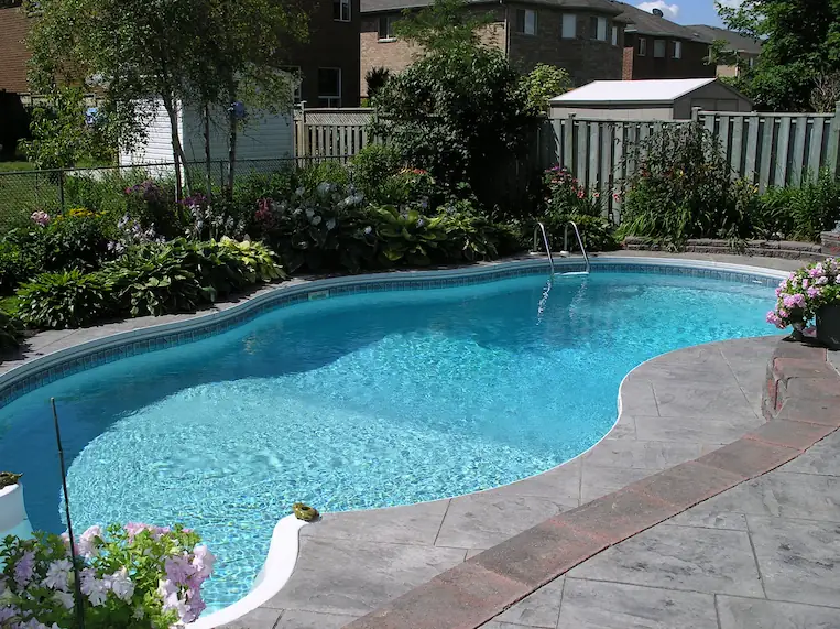 Garden Ganj Swimming Pool